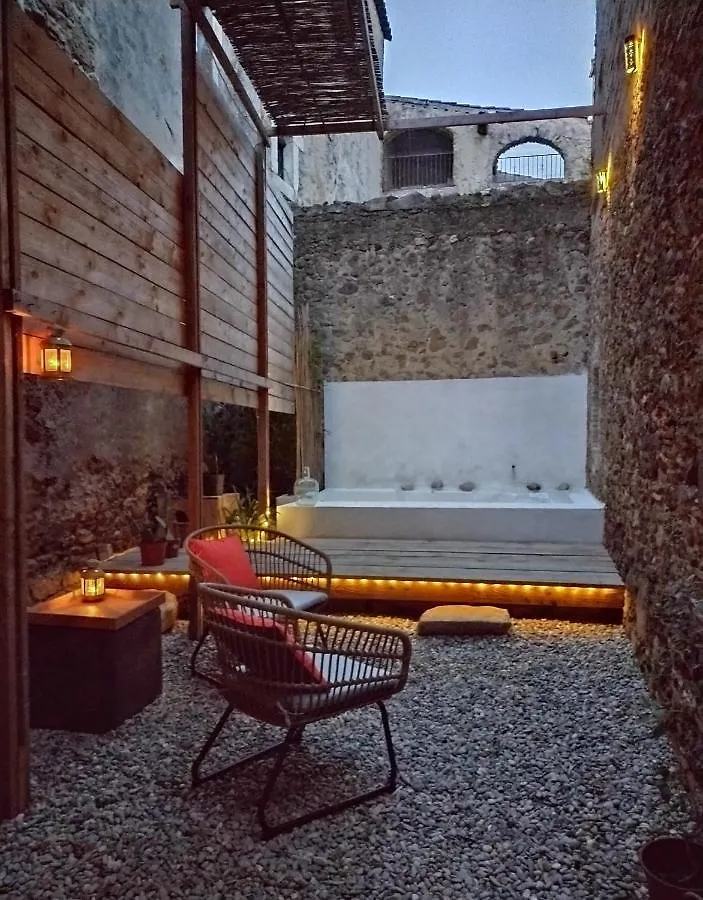 Can Tando Restored Catalan Old Barn To Enjoy Peaceful Rural Simplicity Sant Jordi Desvalls 0*,
