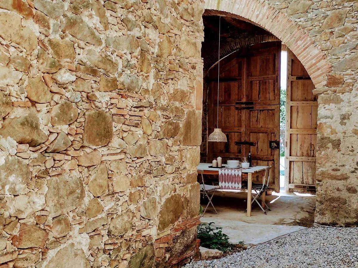 Can Tando Restored Catalan Old Barn To Enjoy Peaceful Rural Simplicity Sant Jordi Desvalls 0*,