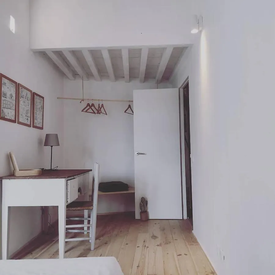 Landhaus Can Tando Restored Catalan Old Barn To Enjoy Peaceful Rural Simplicity Sant Jordi Desvalls Spanien